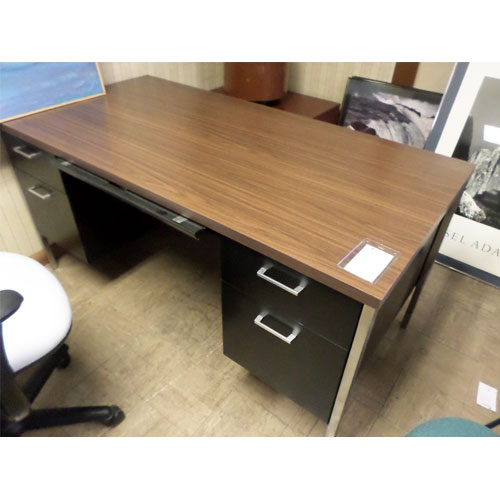 <br><b>New Office Desk #2</b><br>Office Source Desk<br>$725