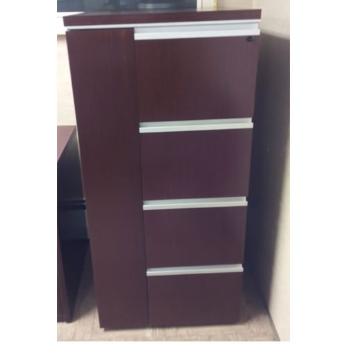 <br><b>Used Wardrobe</b><br>Knoll<br>$225