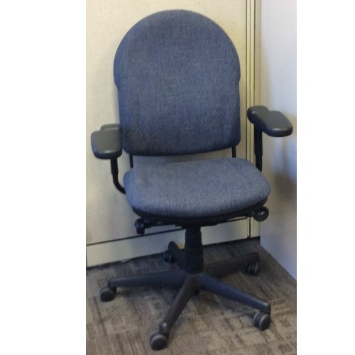 <br><b>Refurbished Office Chair</b><br>Steelcase Turnstone <br>$195