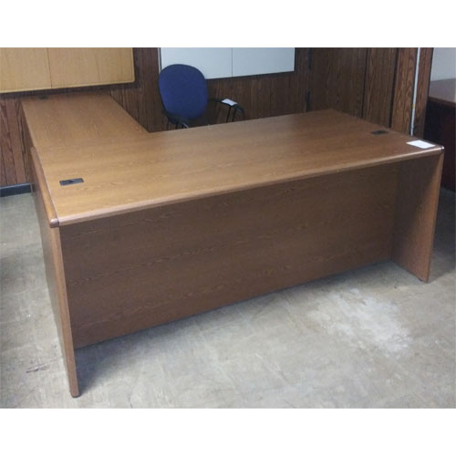 <br><b>Used Desk</b><br>Hon<br>$875