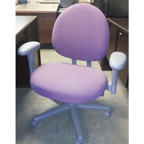 <br><b>Used Office Chair</b><br>Steelcase Criterion Plus<br>$250