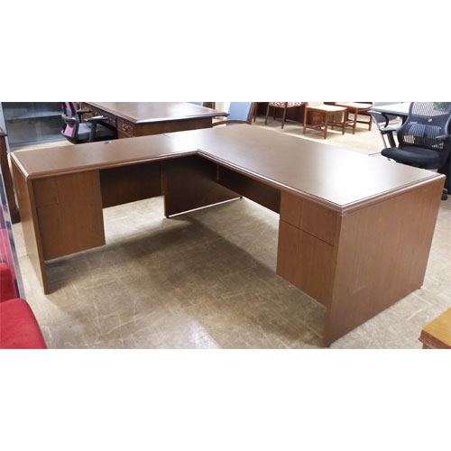 <br><b>Used Office Desk</b><br><br>$750